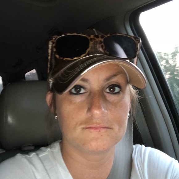 Meet your Posher, Lillain - Picture 1 of 1